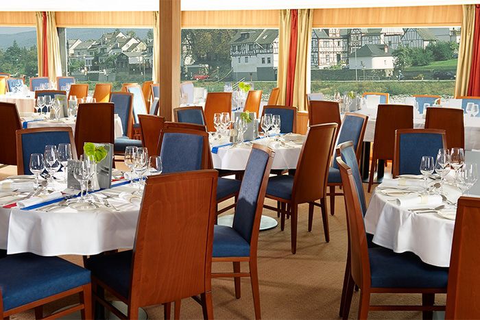Restaurants & Dining